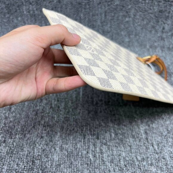 100% Authentic Louis Vuitton Neverfull White Damier Azur Canvas Clutch Bag - Picture 3 of 12